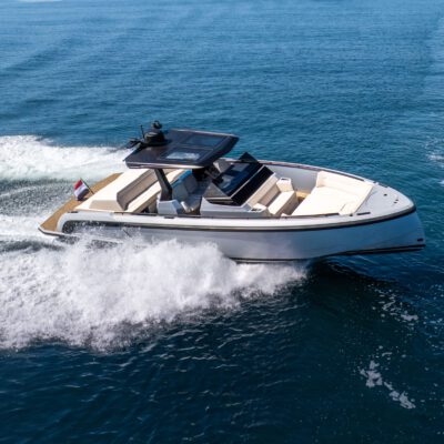 Yachts for sale BAYSIDE Yachts for sale Yacht-for-sale-Vanquish-VQ40-white-scaled-400x400 BAYSIDE Yacht Charter