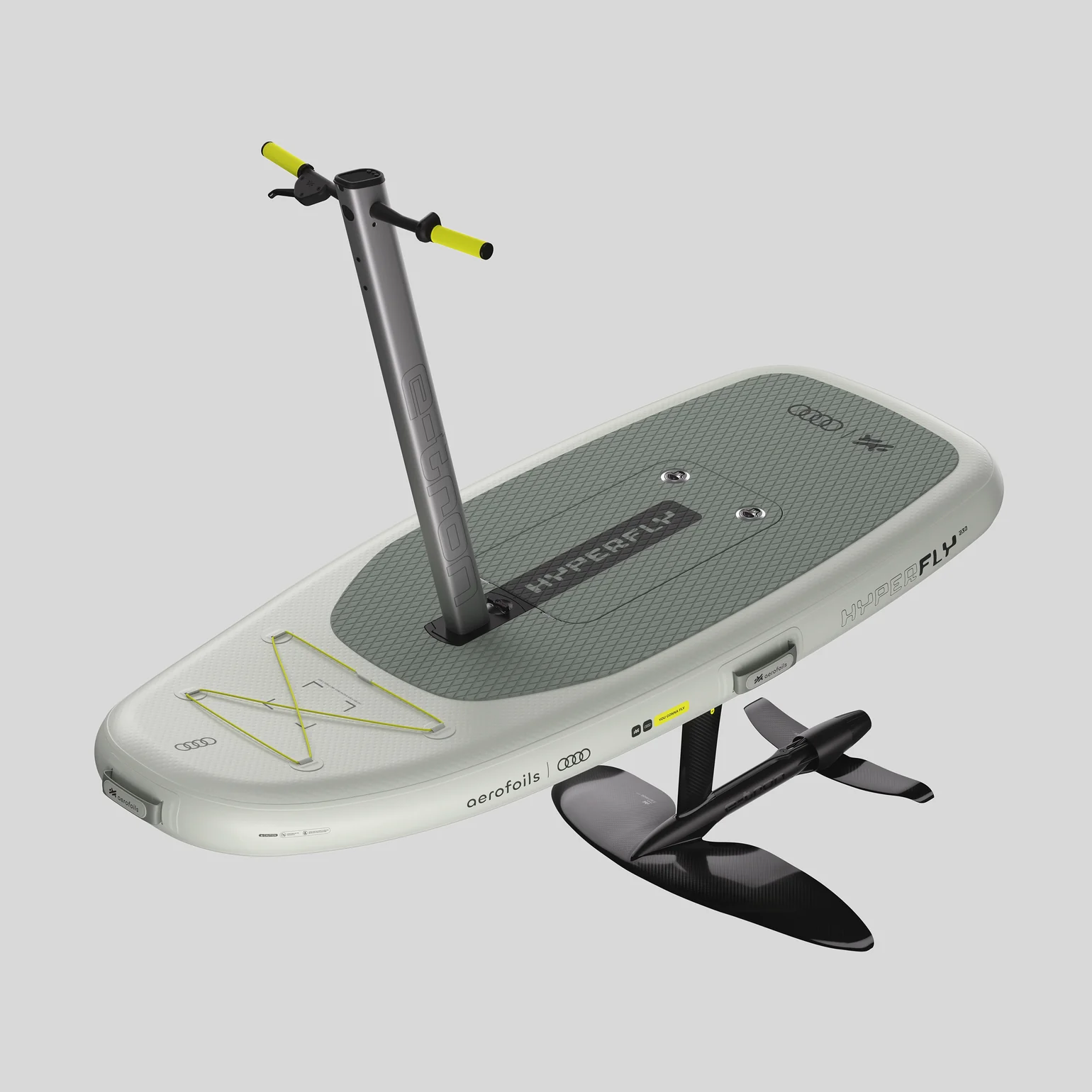 Heller Hyperfly Scooter mit Lenkstange und schwarzem Tragfluegel vor grauem Hintergrund