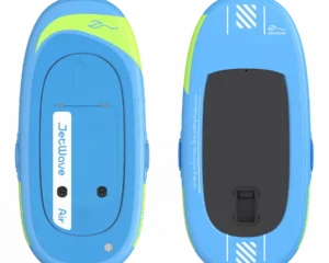 Blau-grünes aufblasbares eFoil-Board von oben und unten gezeigt